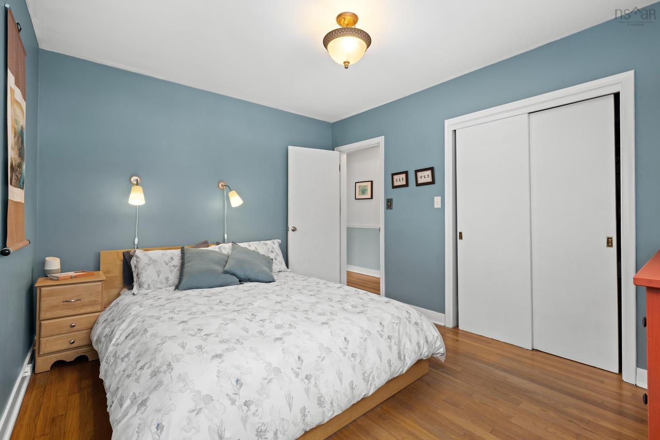 15 Crestview Drive, Halifax, NS