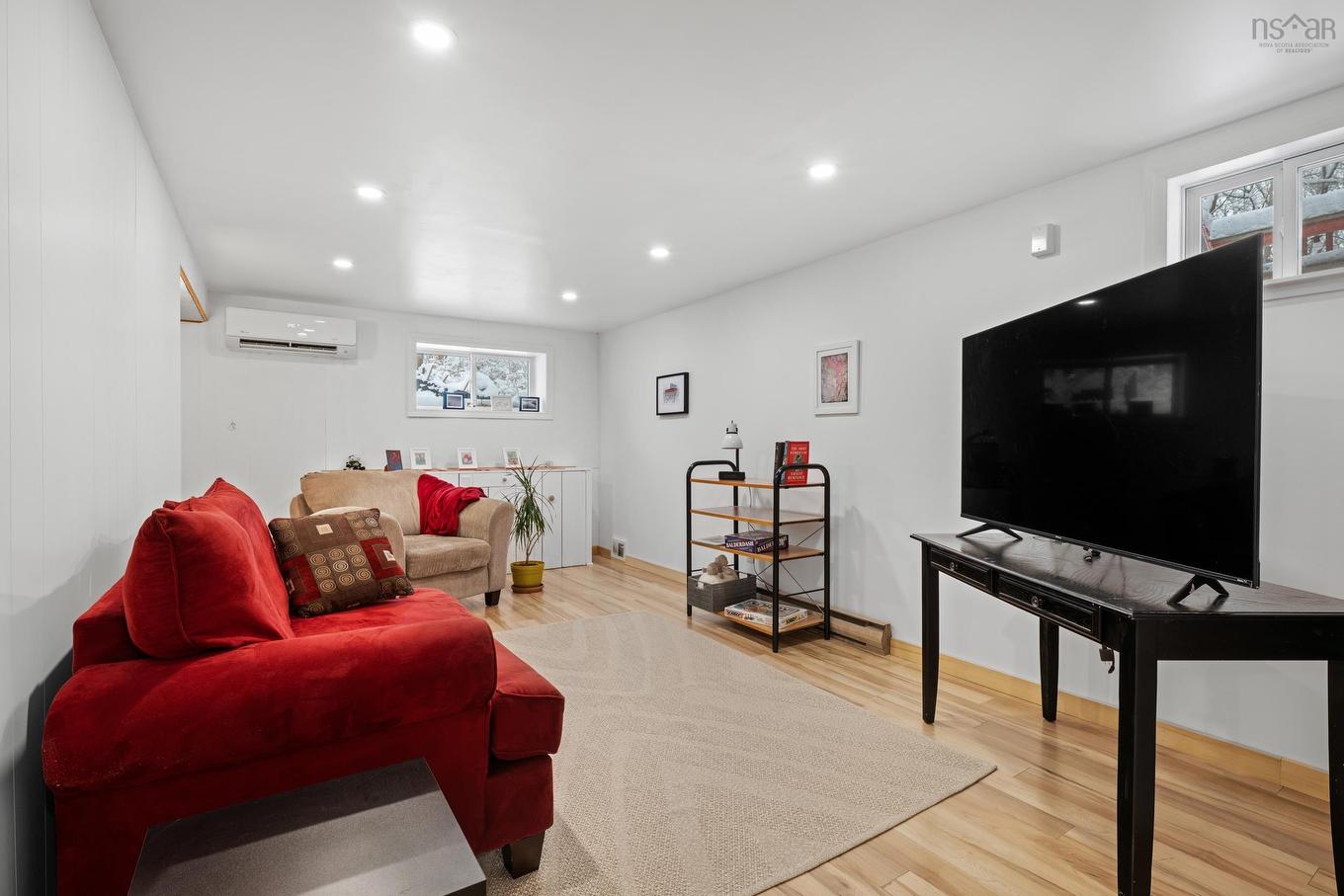 15 Crestview Drive, Halifax, NS