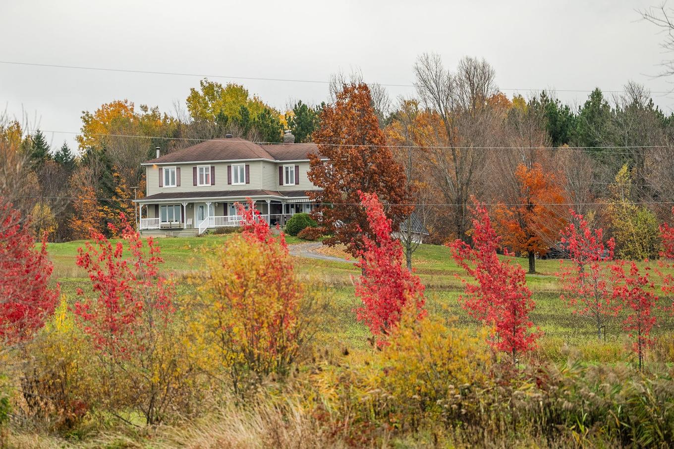 Frontage - 1389 Ch. Dymond, Dunham, QC