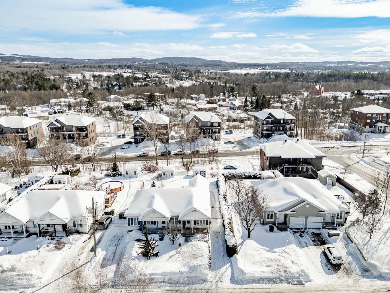 Photo aérienne - 6266 Rue Florent, Sherbrooke (Brompton/Rock Forest/Saint-Élie/Deauville), QC - Outdoor With View