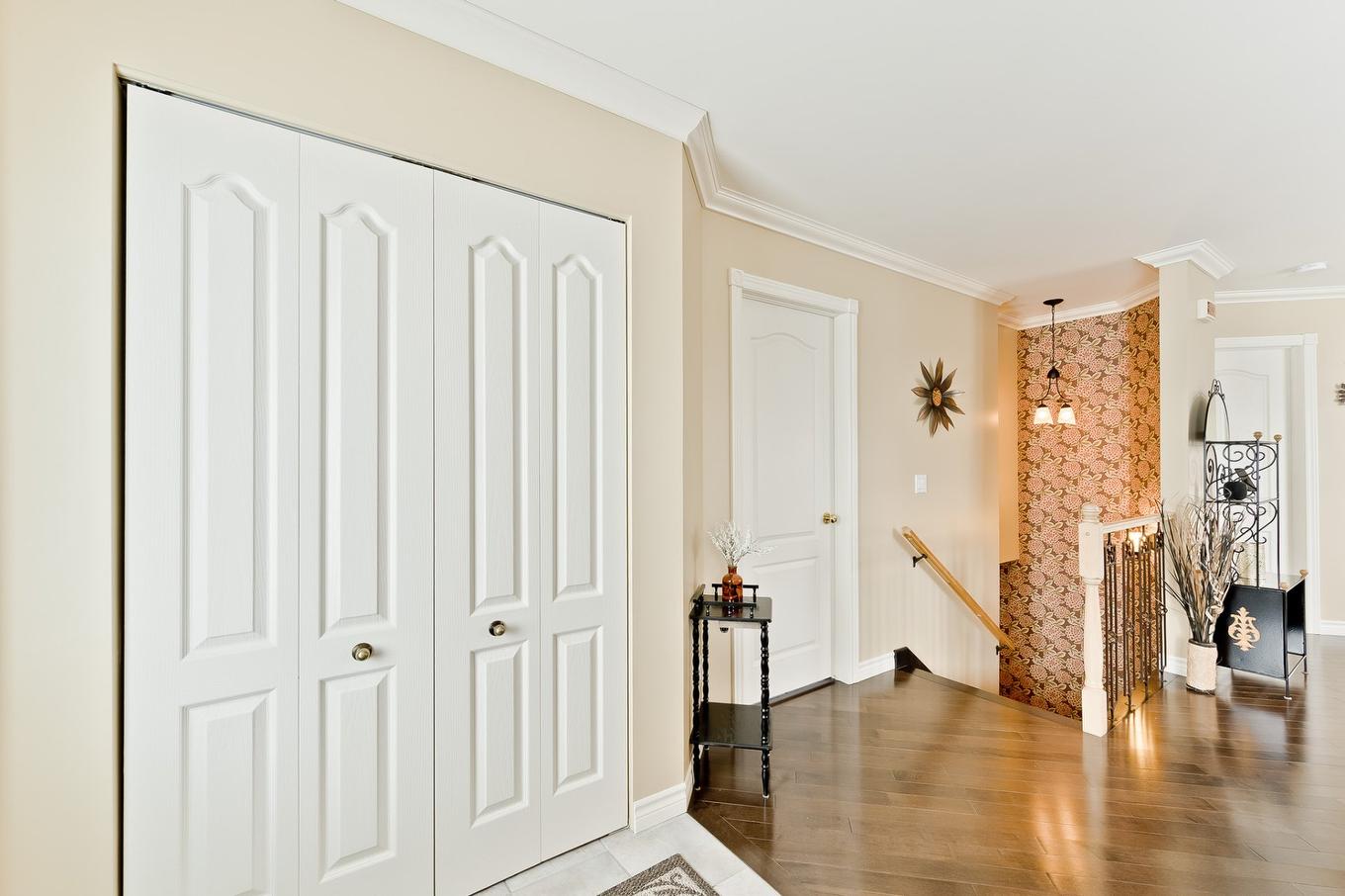 Hall d'entrée/Vestibule - 6266 Rue Florent, Sherbrooke (Brompton/Rock Forest/Saint-Élie/Deauville), QC - Indoor Photo Showing Other Room