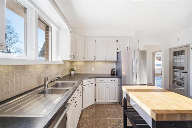 5 Neil Pl, Winnipeg, MB