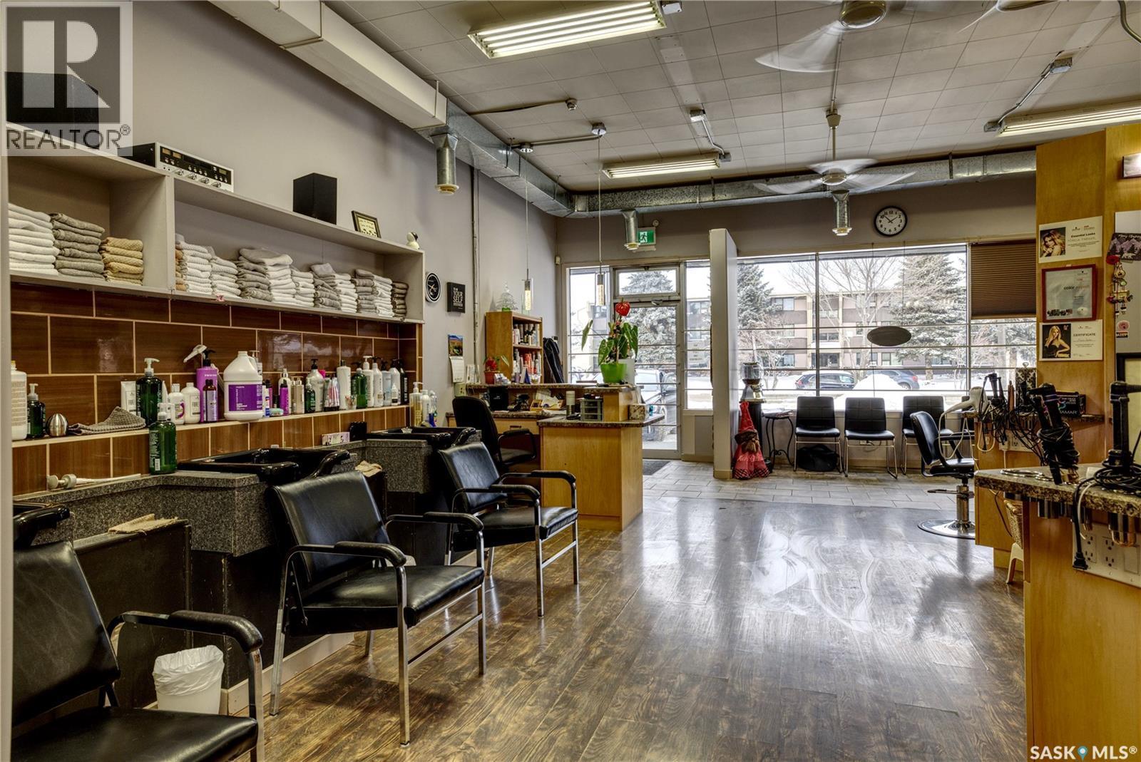 1601 29Th Street W, Saskatoon, SK