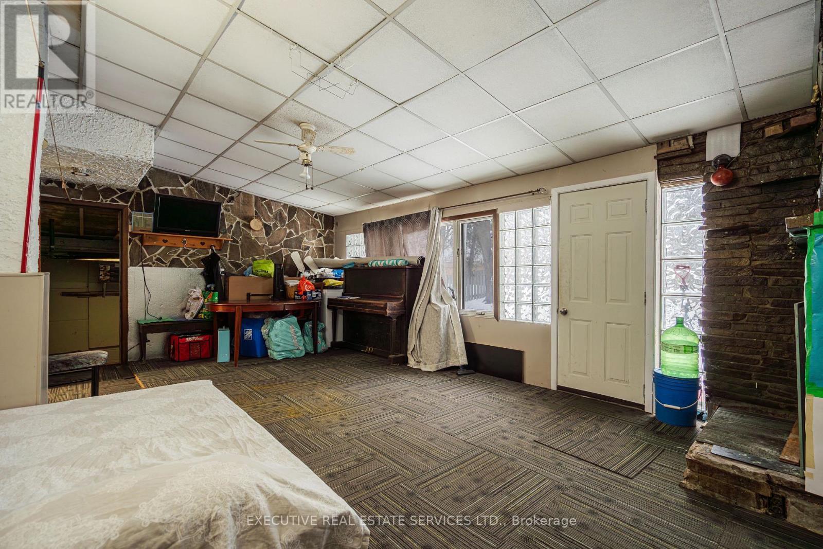 268 Ross Avenue, Kitchener, ON - Indoor