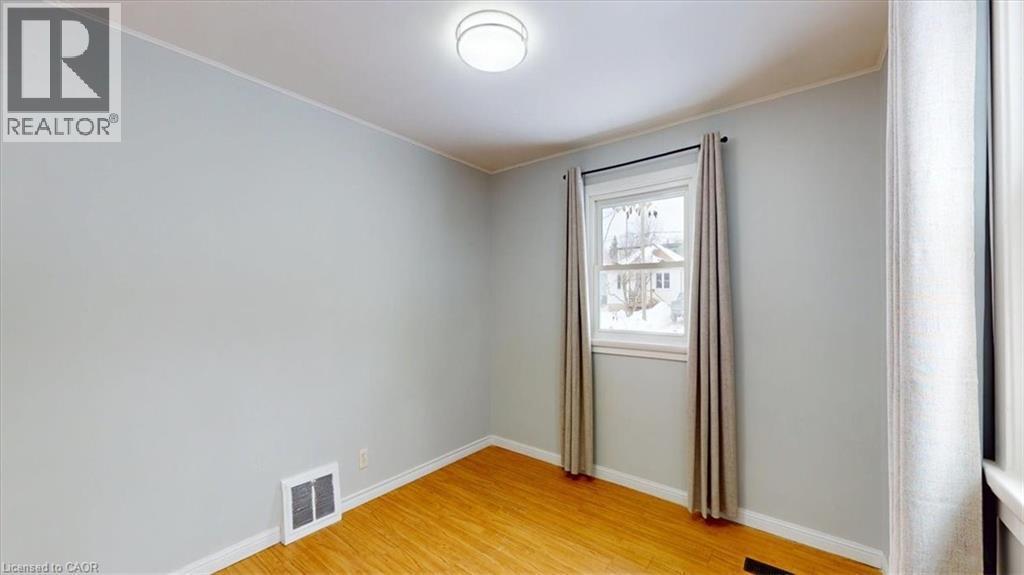 22 Broadview Avenue, Cambridge, ON - Indoor Photo Showing Other Room