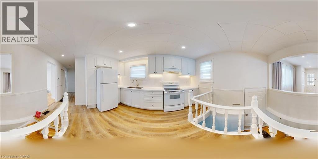 22 Broadview Avenue, Cambridge, ON - Indoor Photo Showing Kitchen