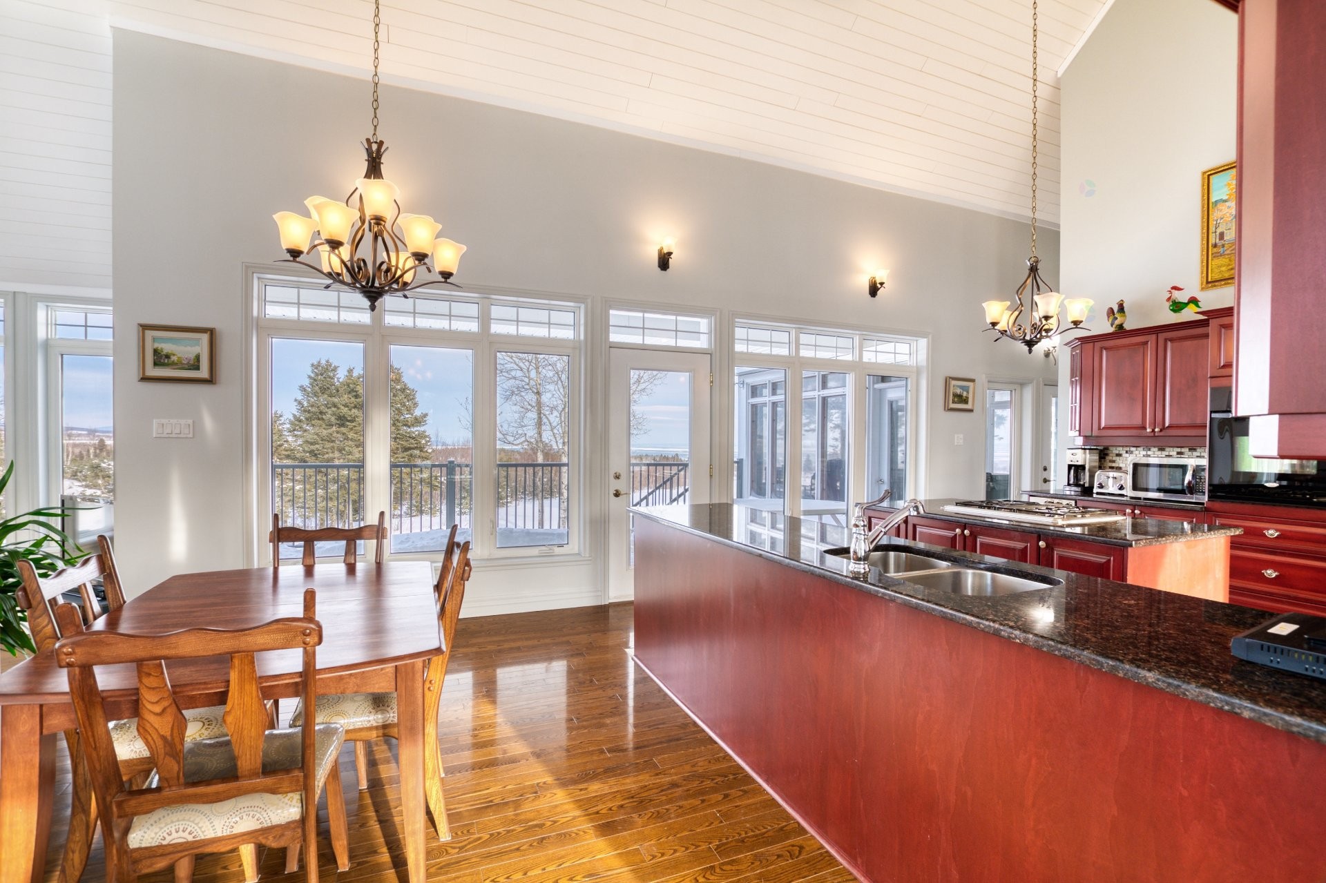 Salle à manger - 3341 Route Du Fleuve, Les Éboulements, QC - Indoor Photo Showing Other Room