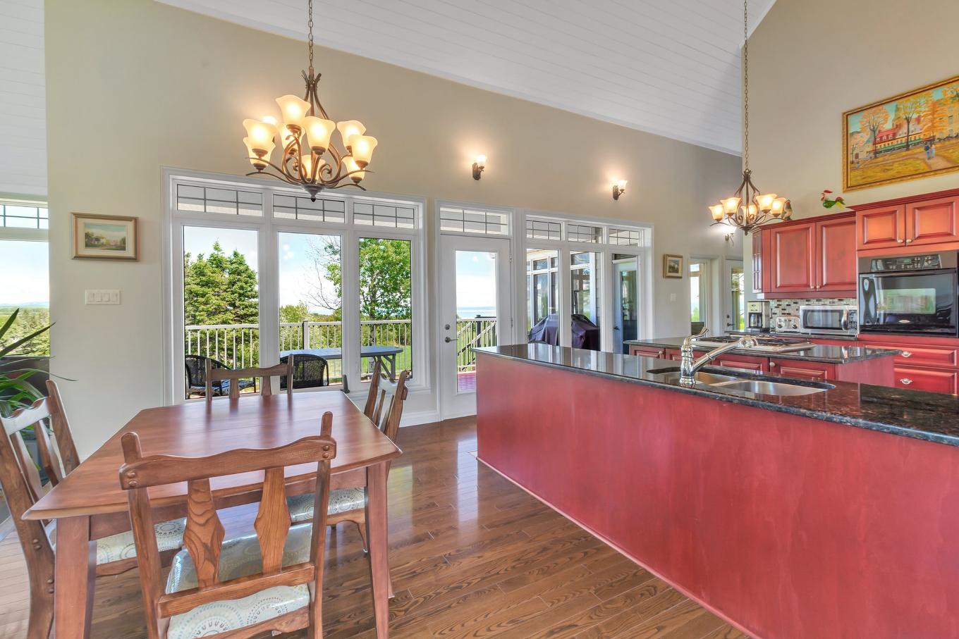 Salle à manger - 3341 Route Du Fleuve, Les Éboulements, QC - Indoor Photo Showing Dining Room