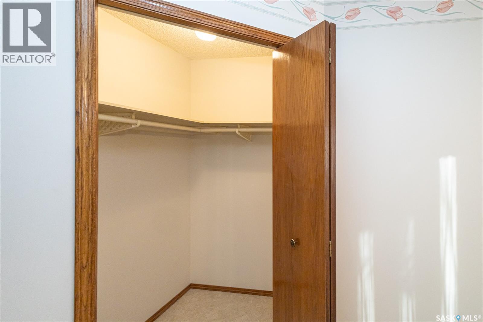 202 520 3Rd Avenue N, Saskatoon, SK - Indoor