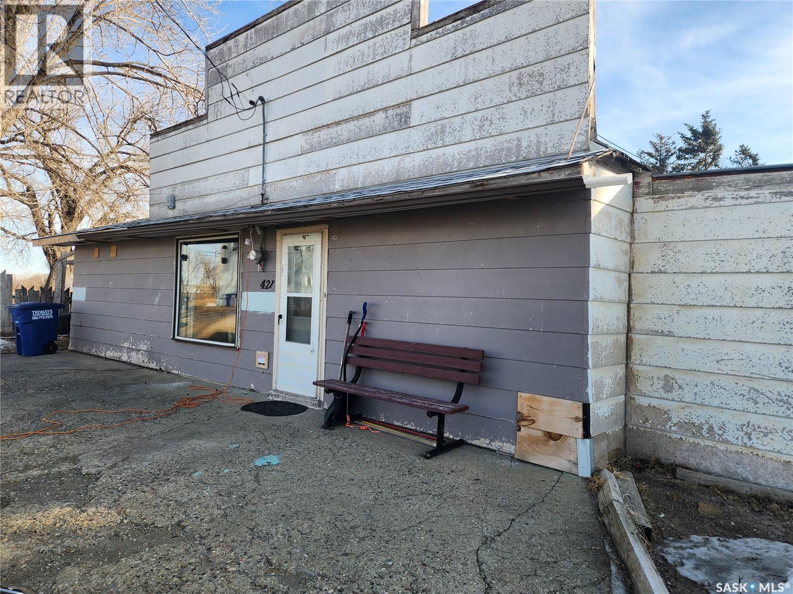 421 4Th Street, Chaplin, SK - Outdoor With Exterior