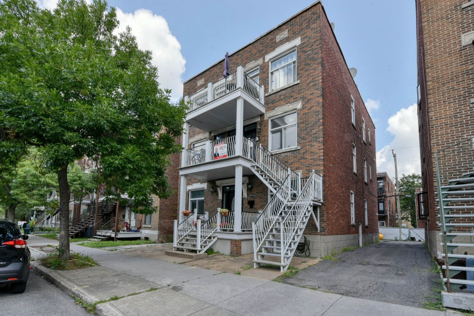 Front of Structure - 8615 Rue St-Denis, Montréal (Villeray/Saint-Michel/Parc-Extension), QC - Outdoor With Facade