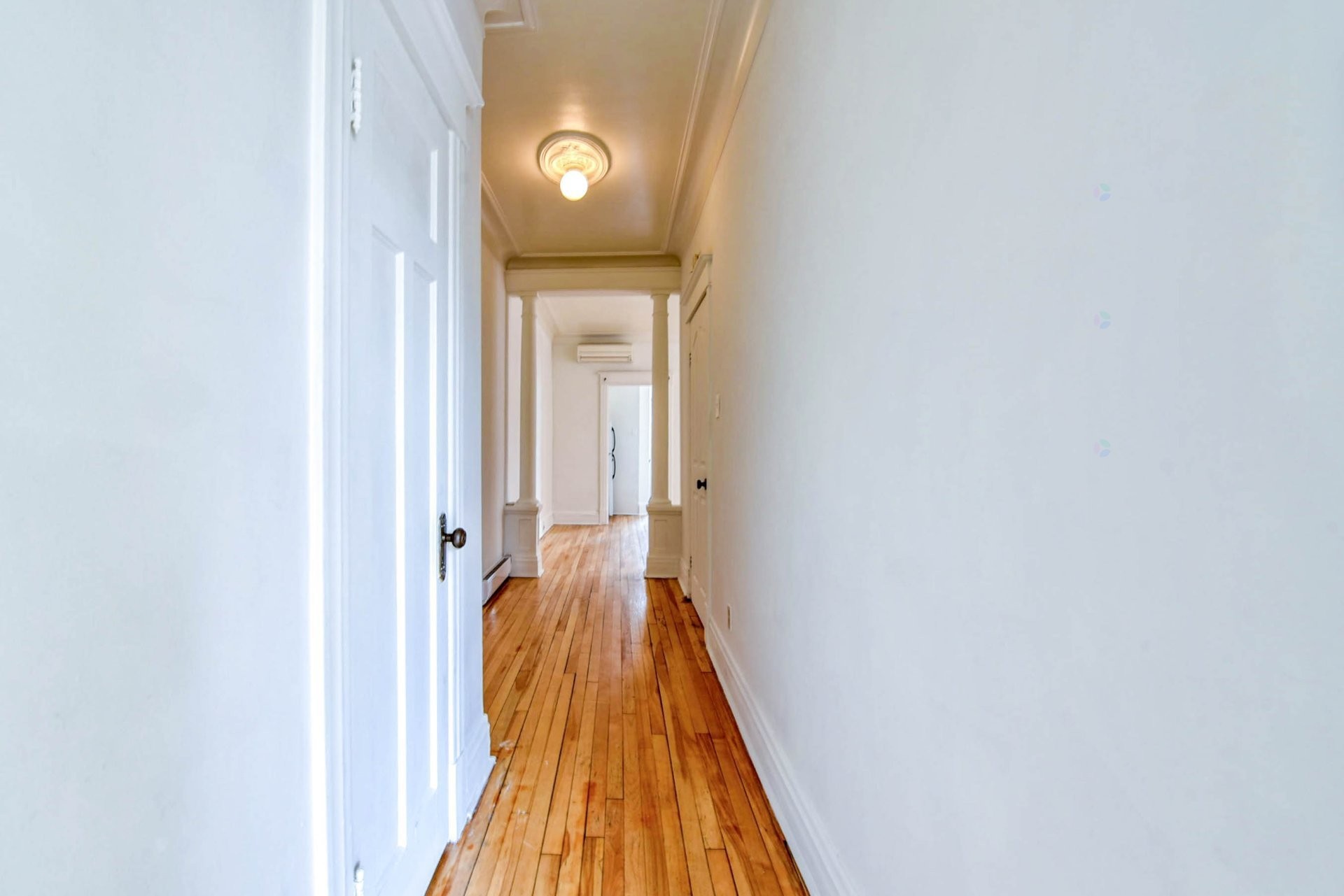 Mud Room - 8615 Rue St-Denis, Montréal (Villeray/Saint-Michel/Parc-Extension), QC - Indoor Photo Showing Other Room