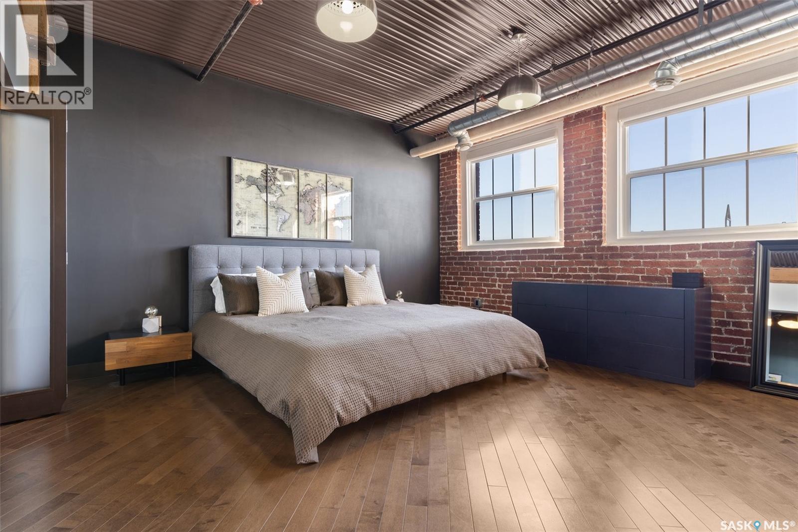 305 1275 Broad Street, Regina, SK - Indoor Photo Showing Bedroom