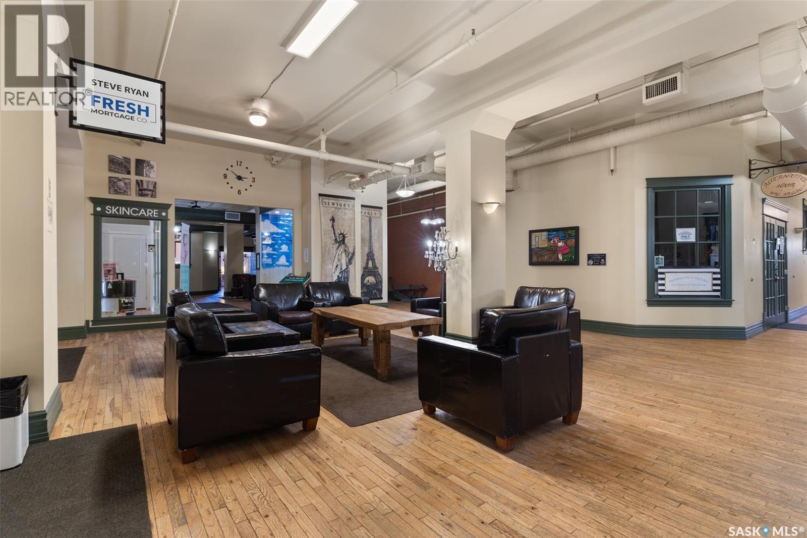 305 1275 Broad Street, Regina, SK - Indoor