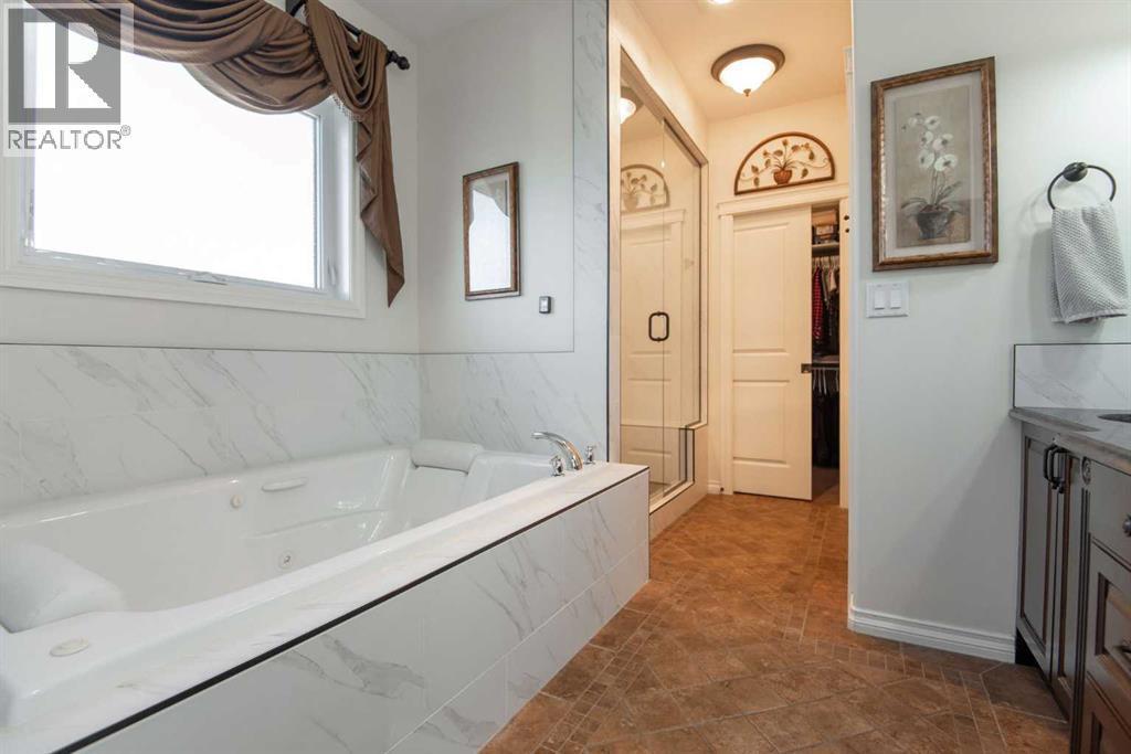 15 Volk Place, Red Deer, AB - Indoor Photo Showing Bathroom