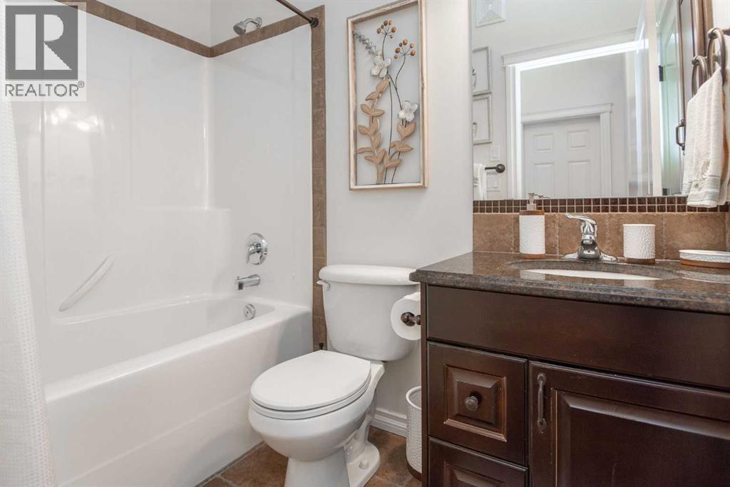 15 Volk Place, Red Deer, AB - Indoor Photo Showing Bathroom