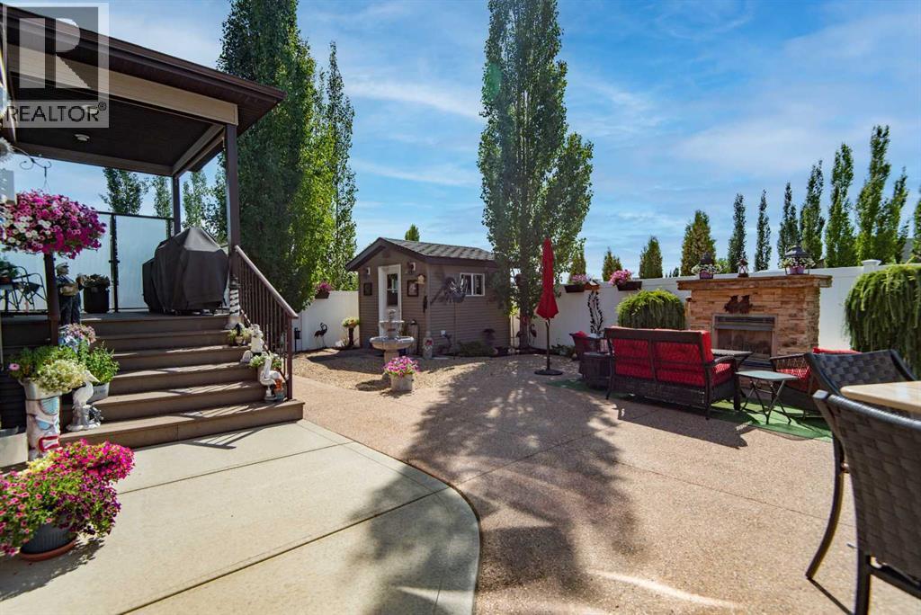 15 Volk Place, Red Deer, AB - Outdoor