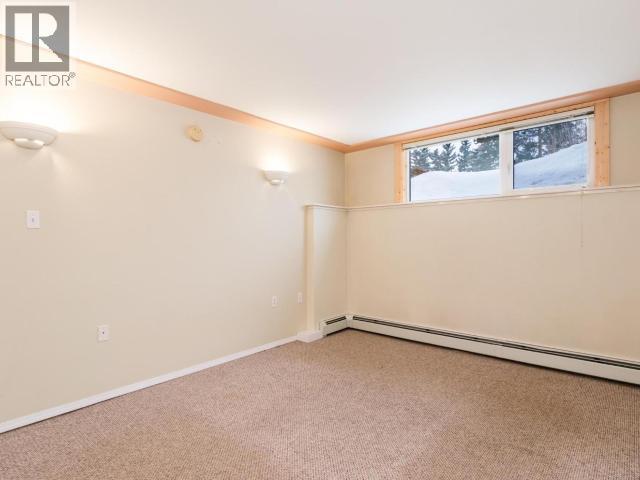 6 Tatchun Road, Whitehorse, YT - Indoor Photo Showing Other Room