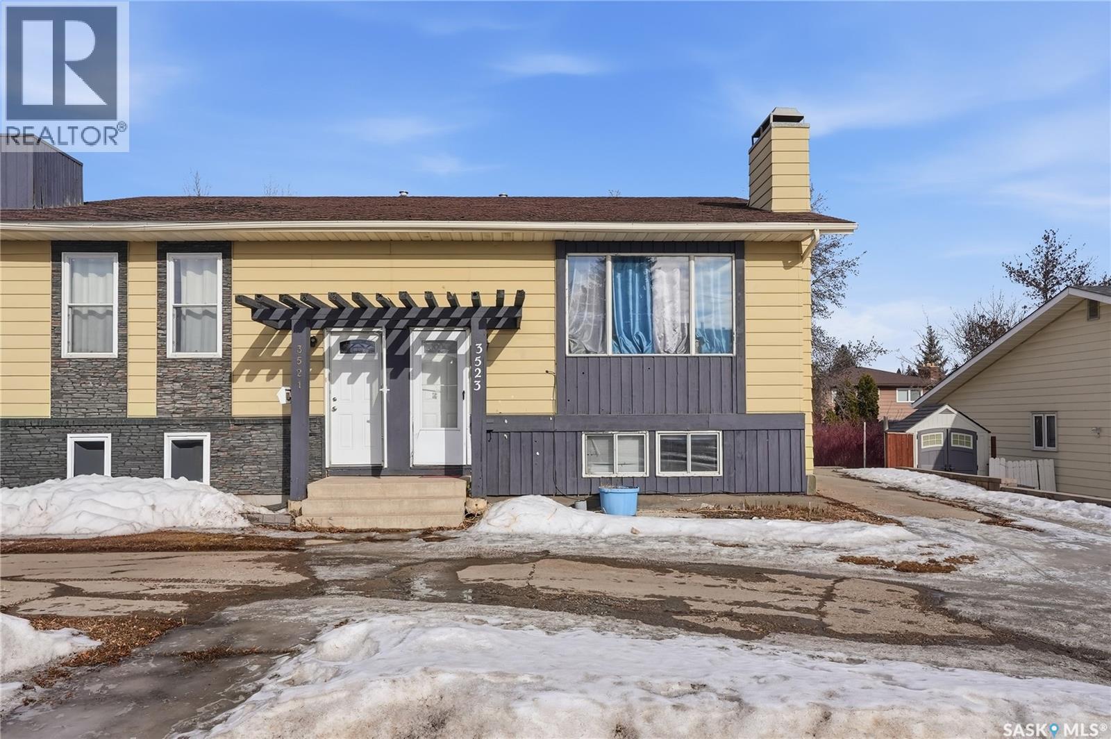 3523 Taylor Street E, Saskatoon, SK - Outdoor