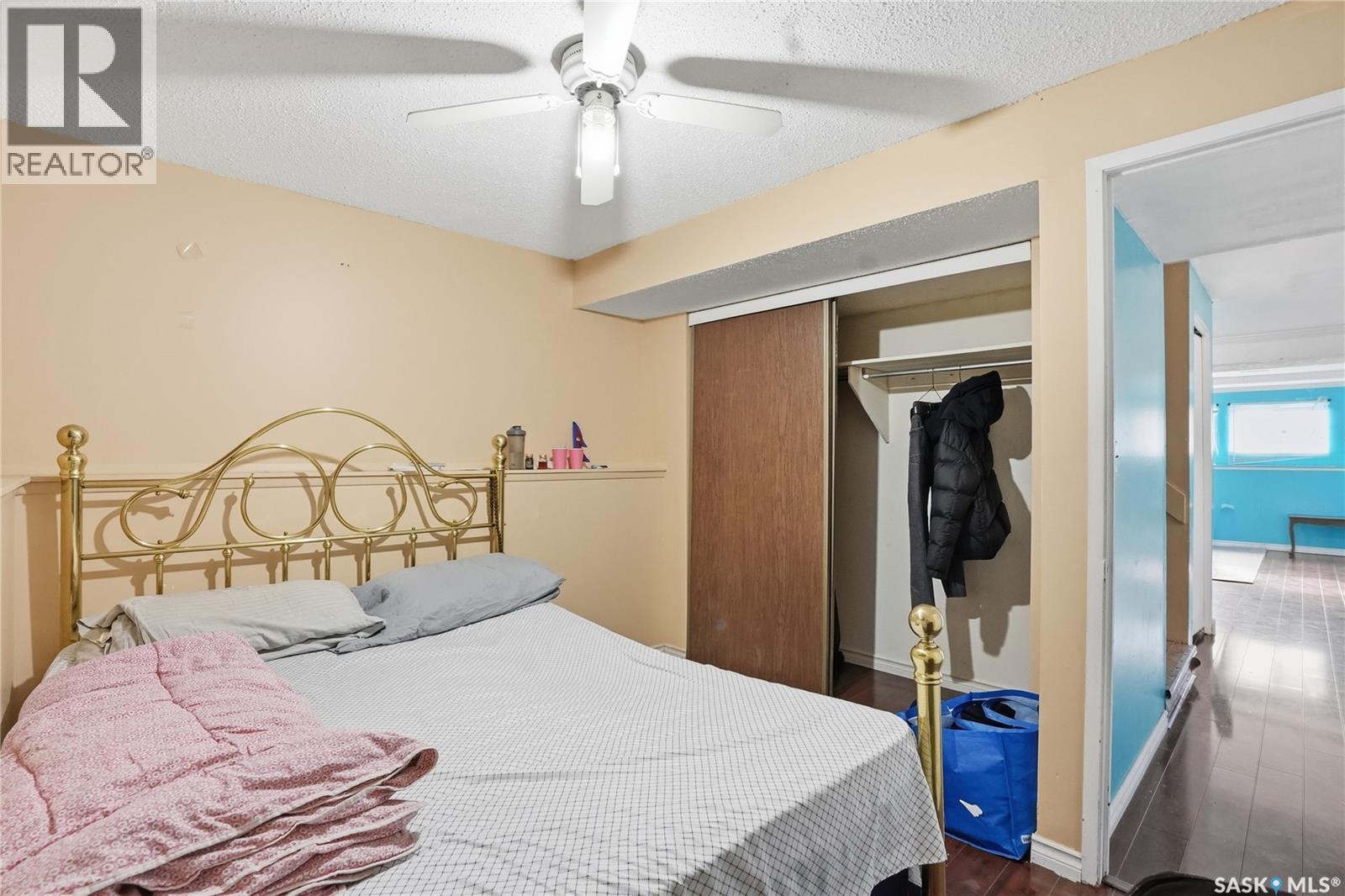 3523 Taylor Street E, Saskatoon, SK - Indoor Photo Showing Bedroom