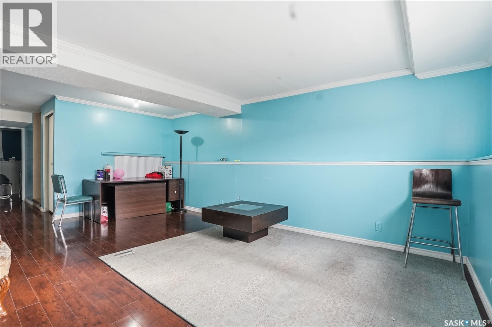 3523 Taylor Street E, Saskatoon, SK - Indoor