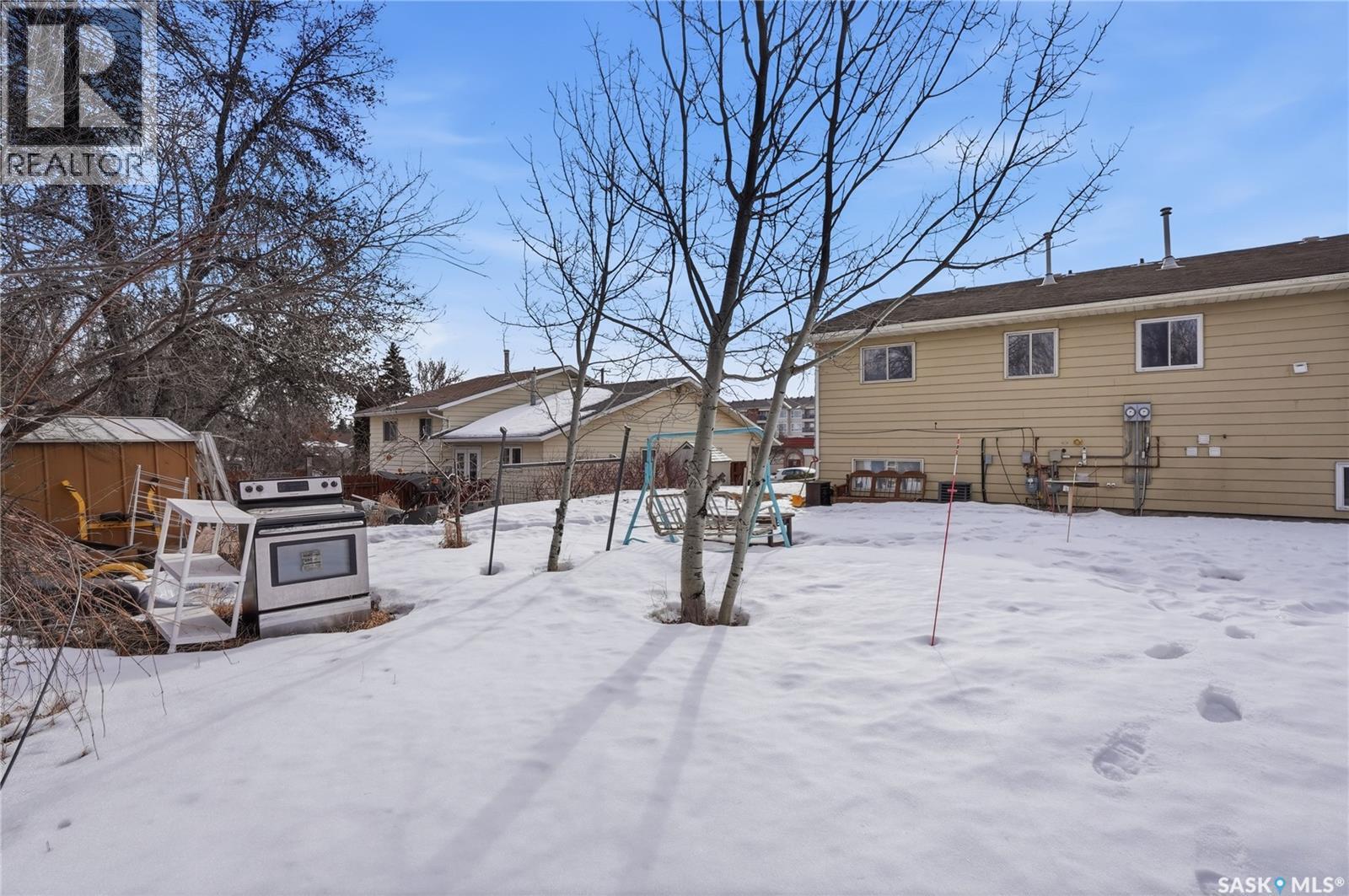 3523 Taylor Street E, Saskatoon, SK - Outdoor
