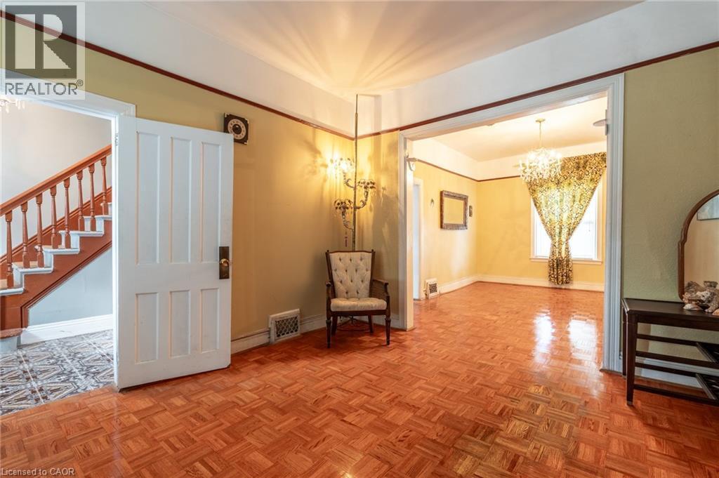 128 Hess Street N, Hamilton, ON - Indoor Photo Showing Other Room