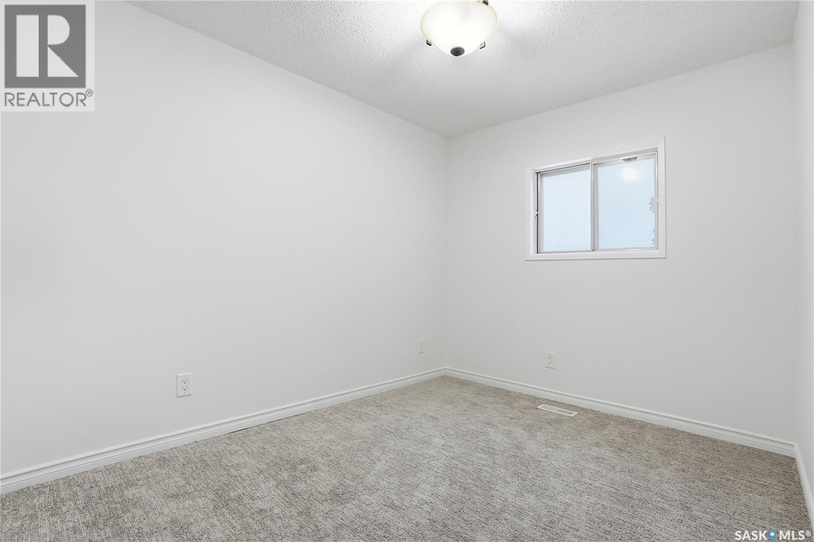 226 Stillwater Drive, Saskatoon, SK - Indoor Photo Showing Other Room