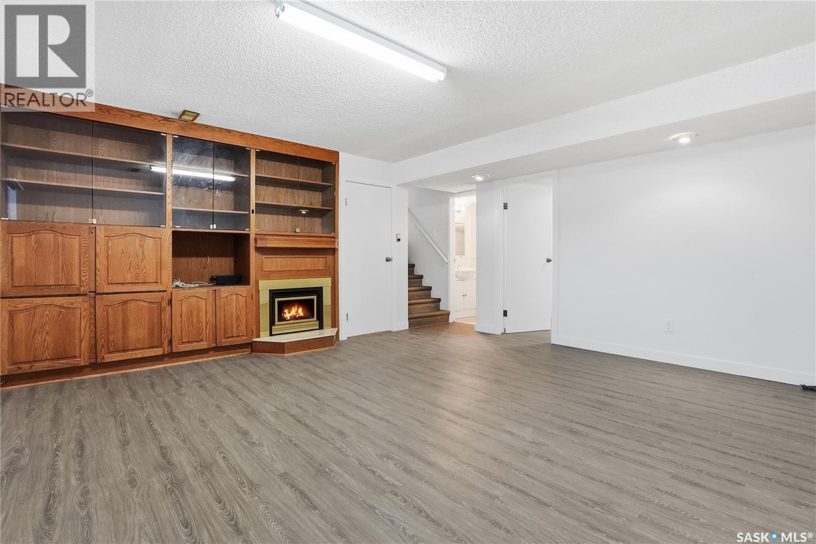 226 Stillwater Drive, Saskatoon, SK - Indoor With Fireplace