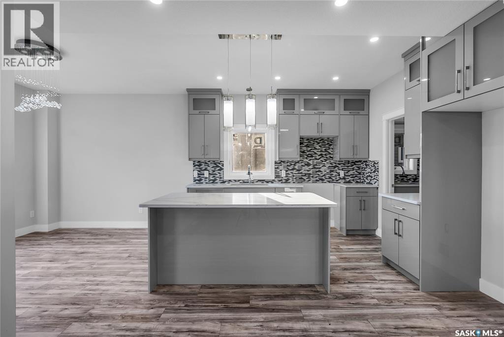 146 Sharma Lane, Saskatoon, SK - Indoor Photo Showing Kitchen With Upgraded Kitchen