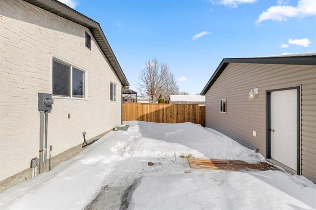 92 Gendreau Ave, Winnipeg, MB