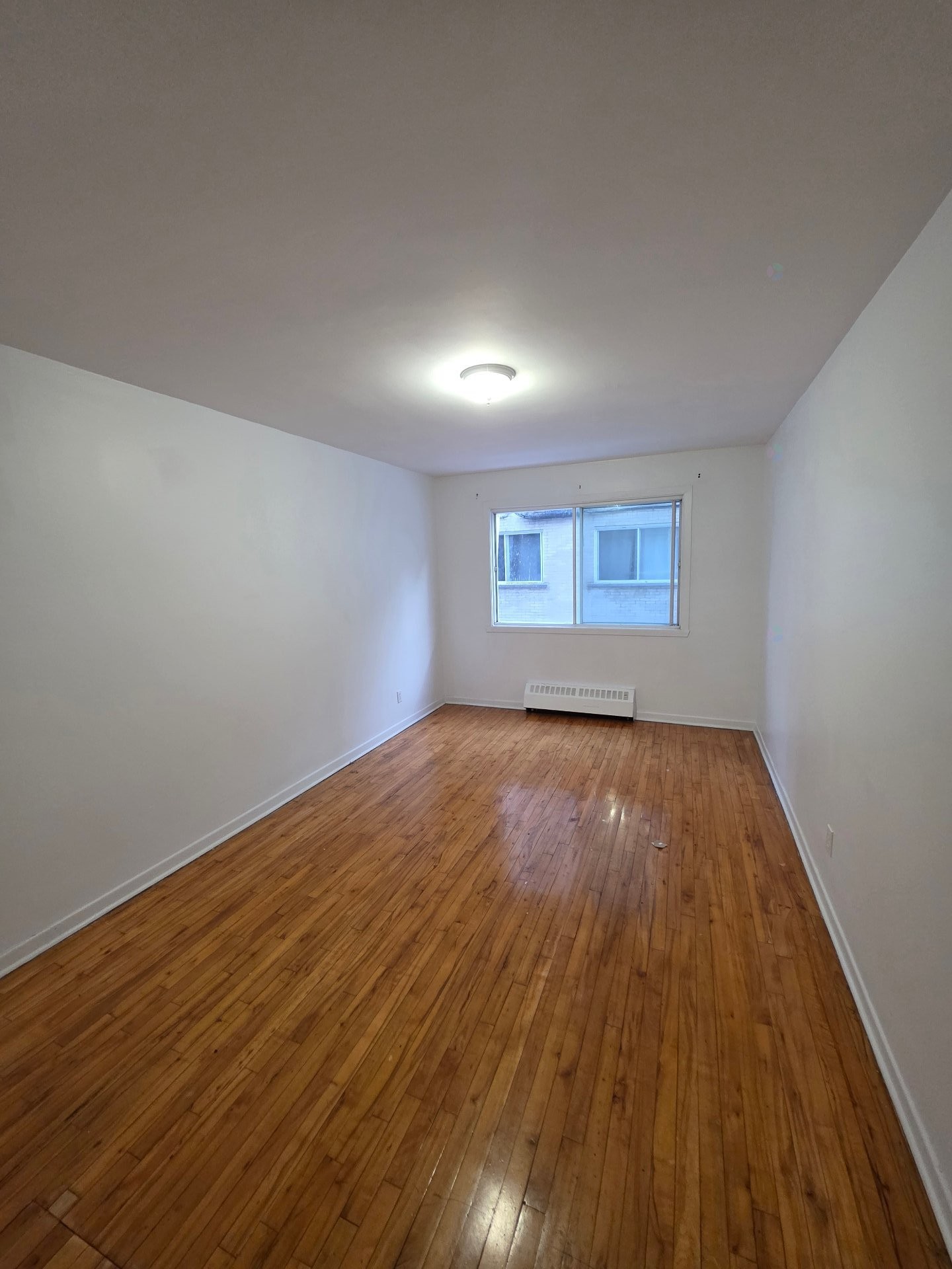 Master Bedroom - 5-2520 Rue Sicard, Montréal (Mercier/Hochelaga-Maisonneuve), QC - Indoor Photo Showing Other Room