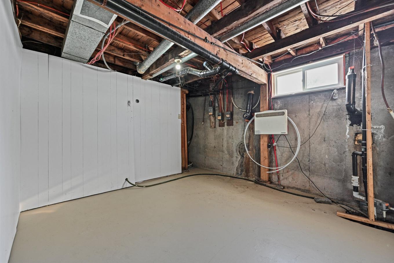Workshop - 195 47E Rue O., Venise-En-Québec, QC - Indoor Photo Showing Basement