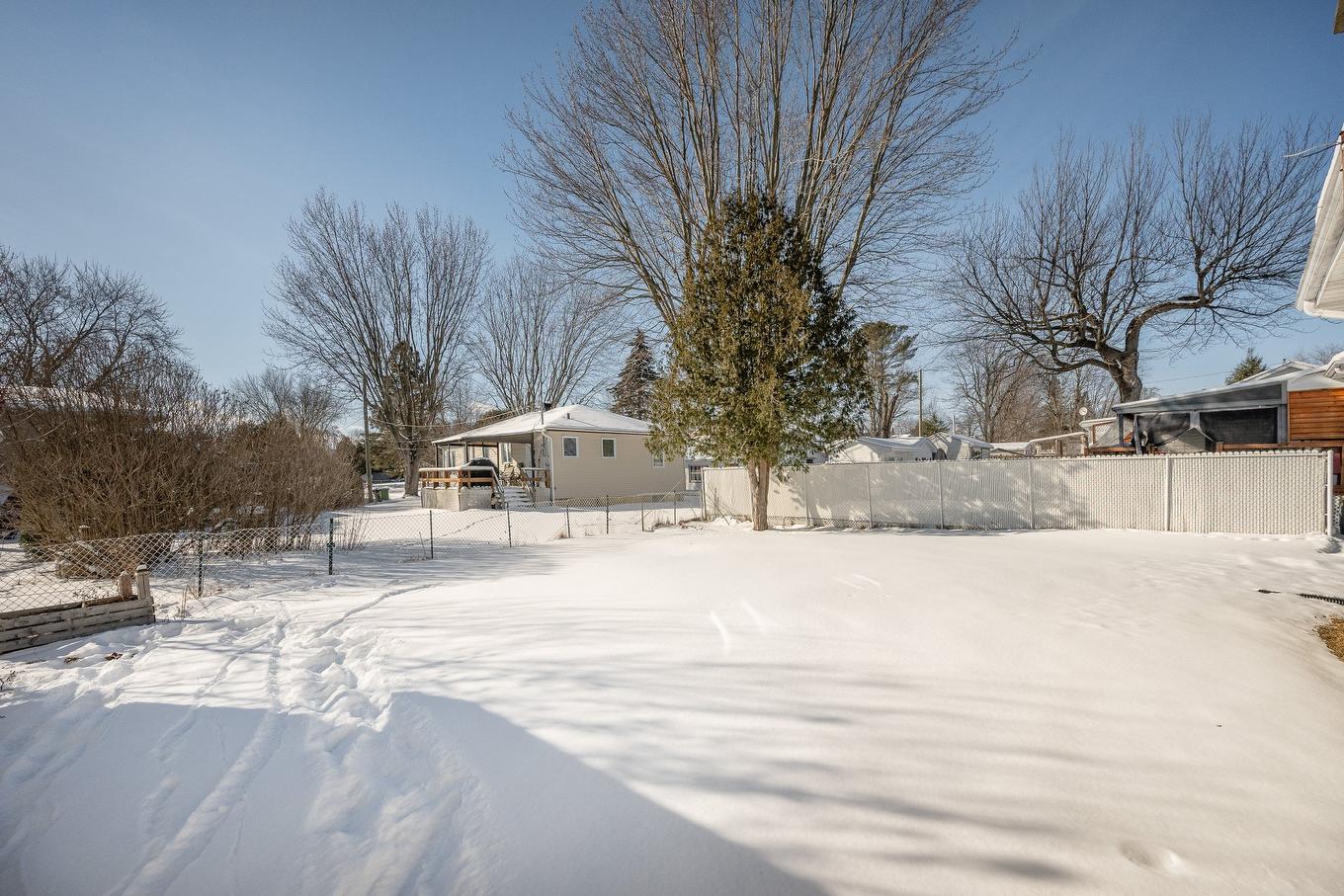 Backyard - 195 47E Rue O., Venise-En-Québec, QC - Outdoor