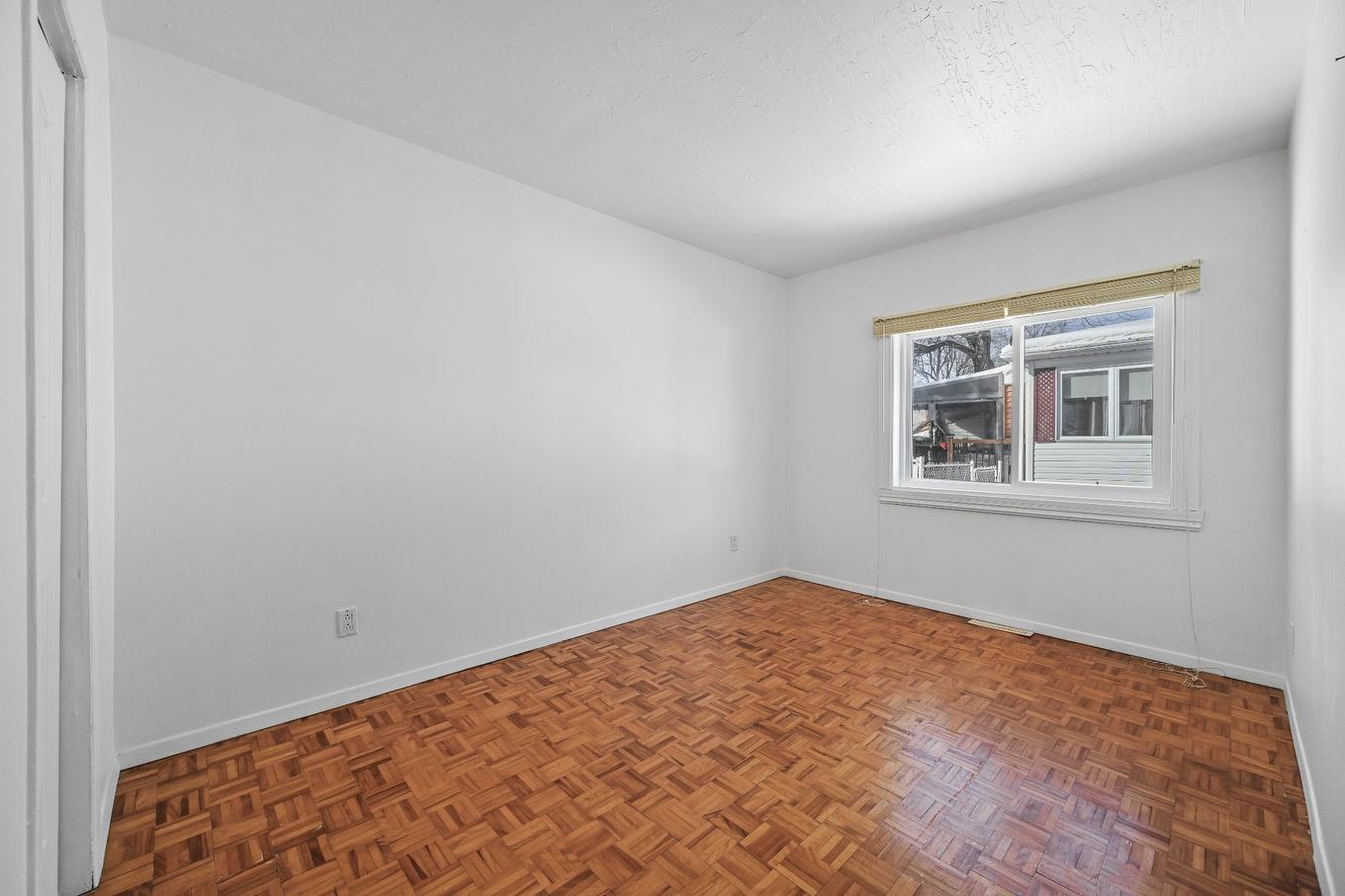 Bedroom - 195 47E Rue O., Venise-En-Québec, QC - Indoor Photo Showing Other Room