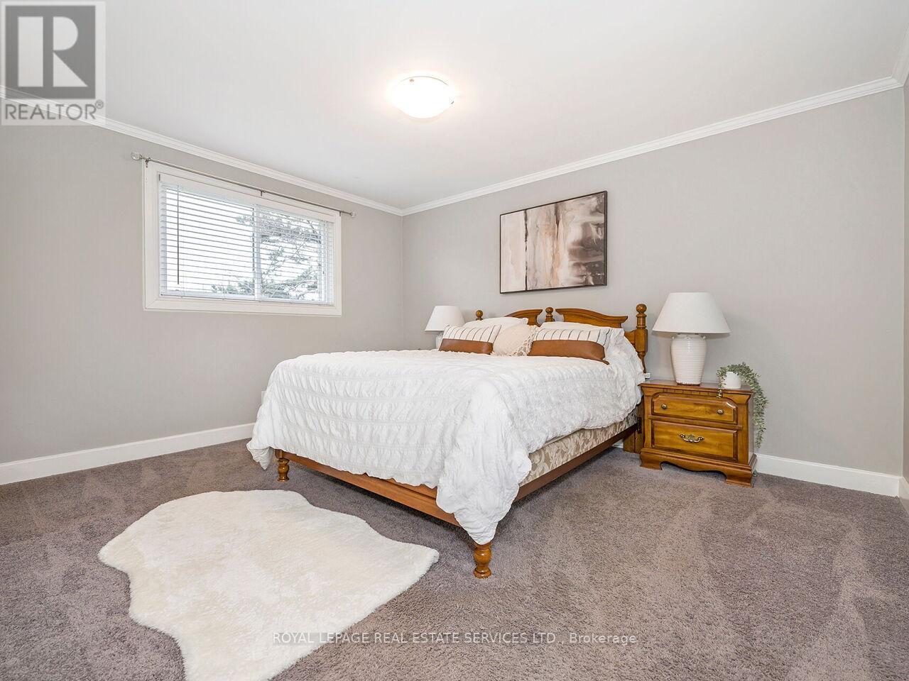 437 Highside Drive, Milton, ON - Indoor Photo Showing Bedroom