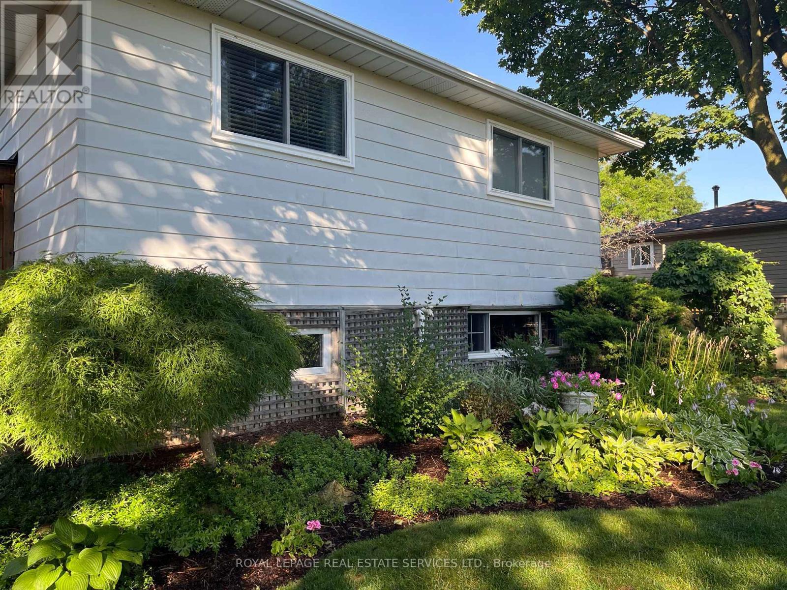 437 Highside Drive, Milton, ON - Outdoor