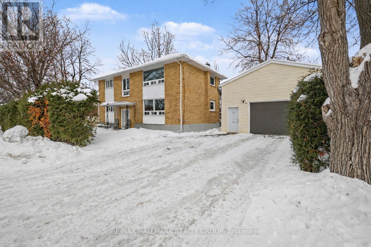 981 Larkin Street, Ottawa, ON - Outdoor