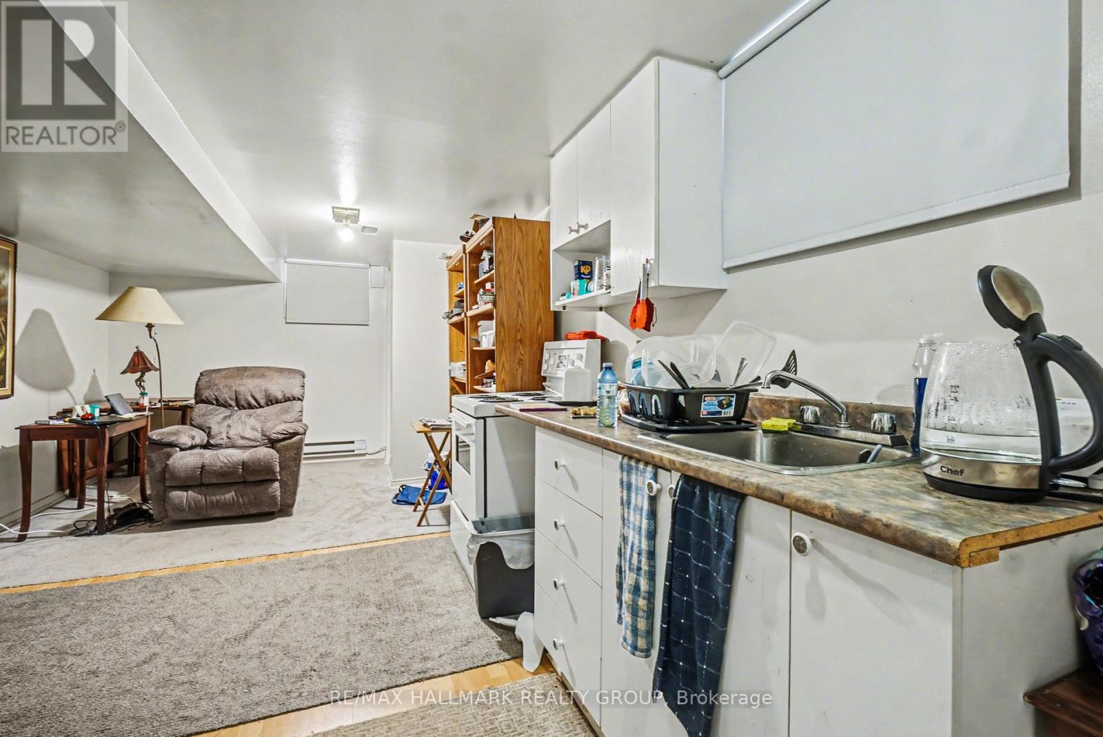 981 Larkin Street, Ottawa, ON - Indoor