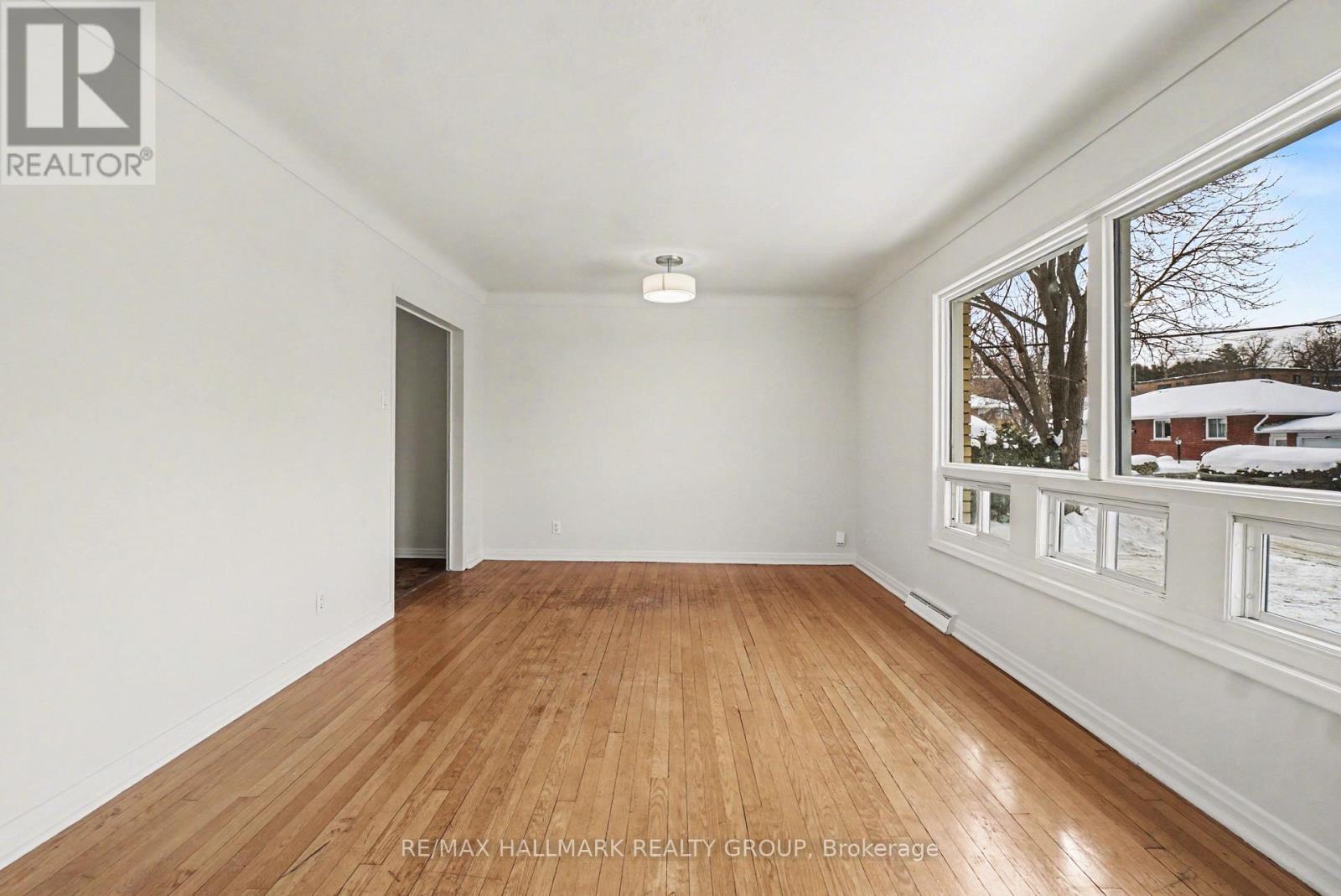 981 Larkin Street, Ottawa, ON - Indoor Photo Showing Other Room
