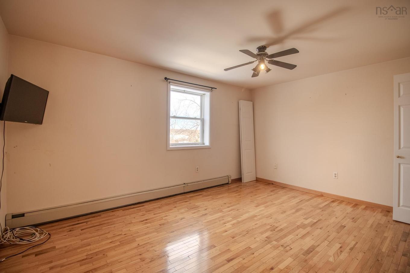 209 Champlain Avenue, Sydney, NS