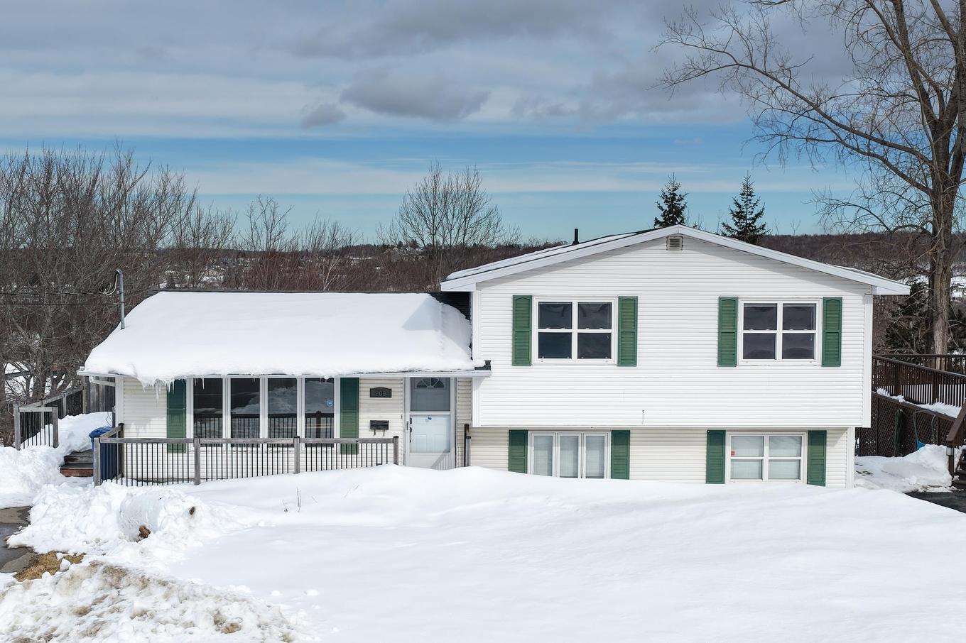 209 Champlain Avenue, Sydney, NS