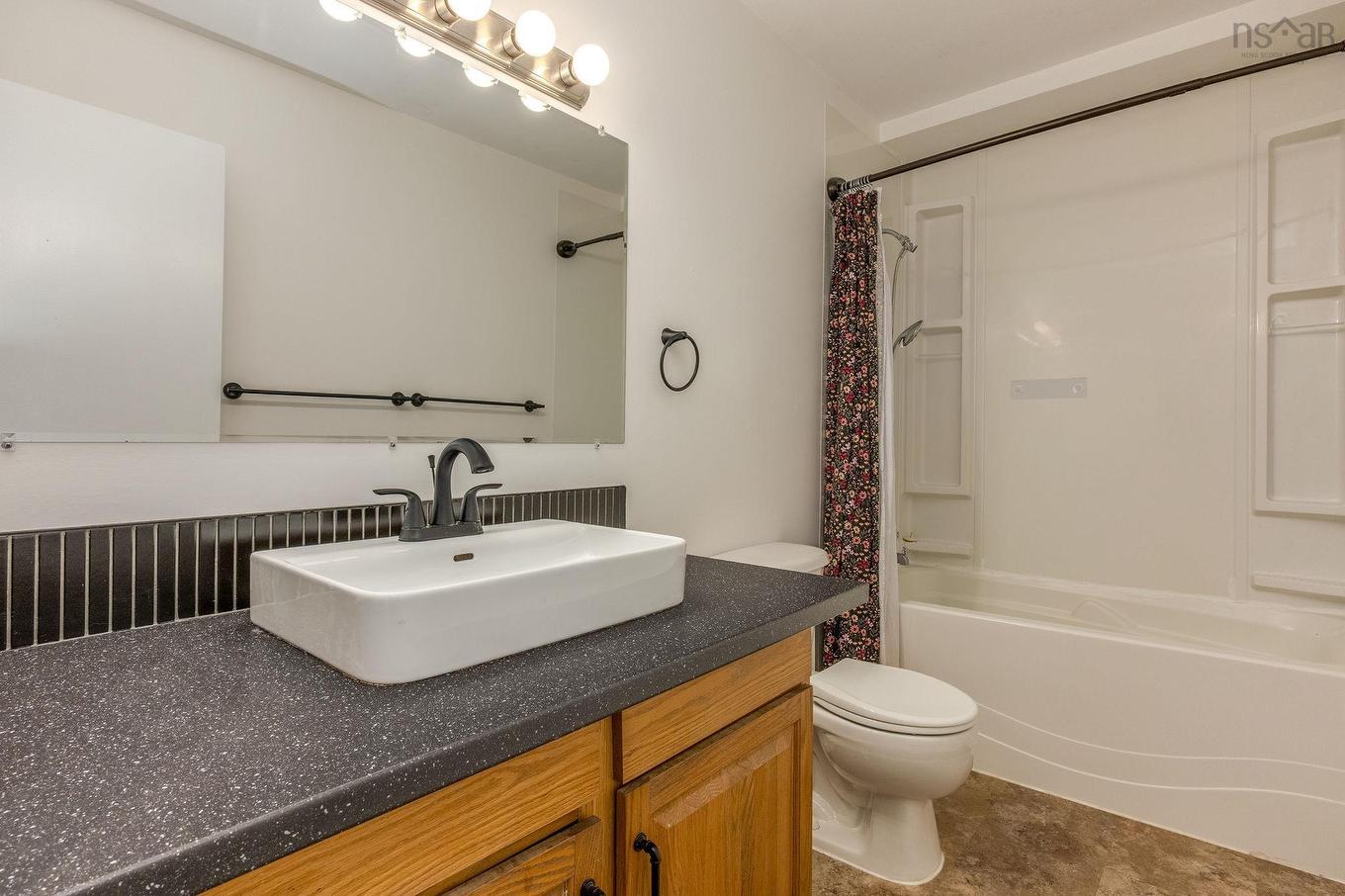 77 Forestside Crescent, Halifax, NS