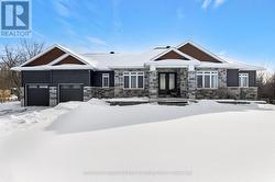 121 ERNEST WAY Tay Valley, ON K7H 0B3