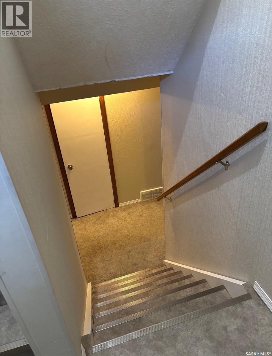 19 Hunt Crescent, Regina, SK - Indoor Photo Showing Other Room