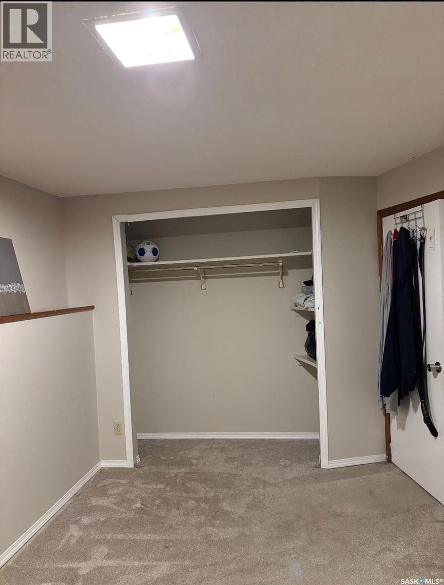 19 Hunt Crescent, Regina, SK - Indoor