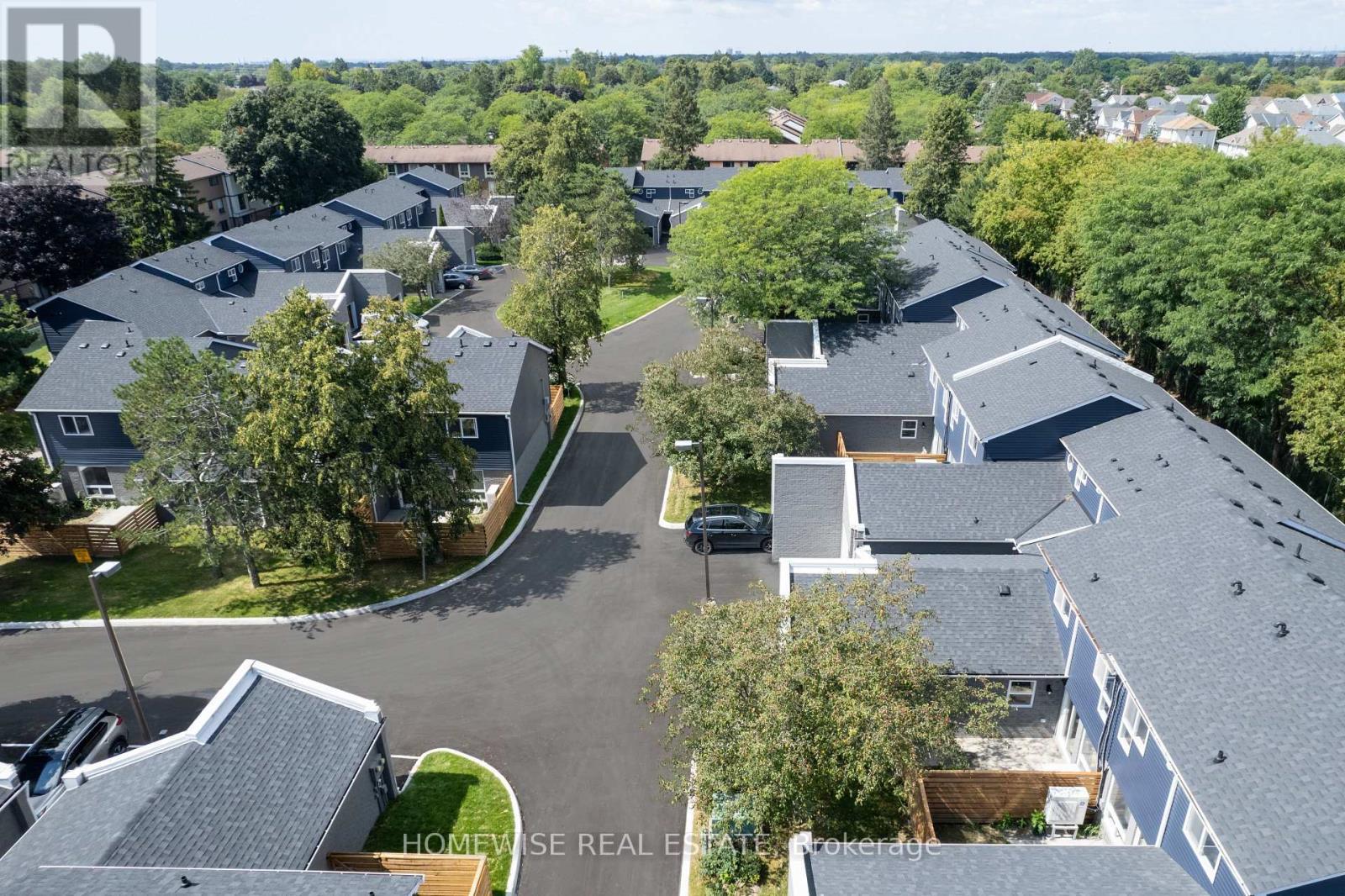 B7 - 240 Ormond Drive, Oshawa, ON - Outdoor With View