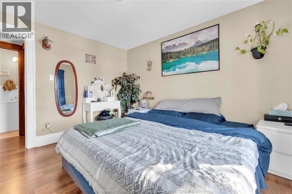 486-488 Cameron, Windsor, ON - Indoor Photo Showing Bedroom