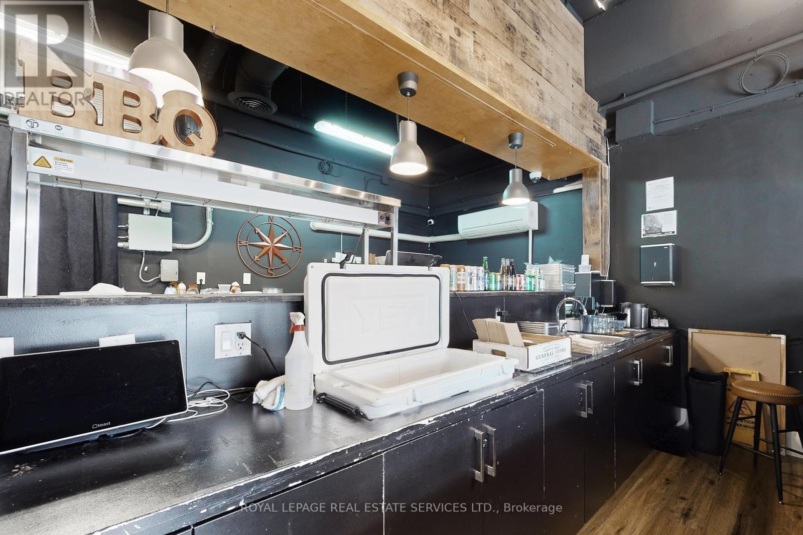 6 - 399 Elizabeth Street, Burlington, ON