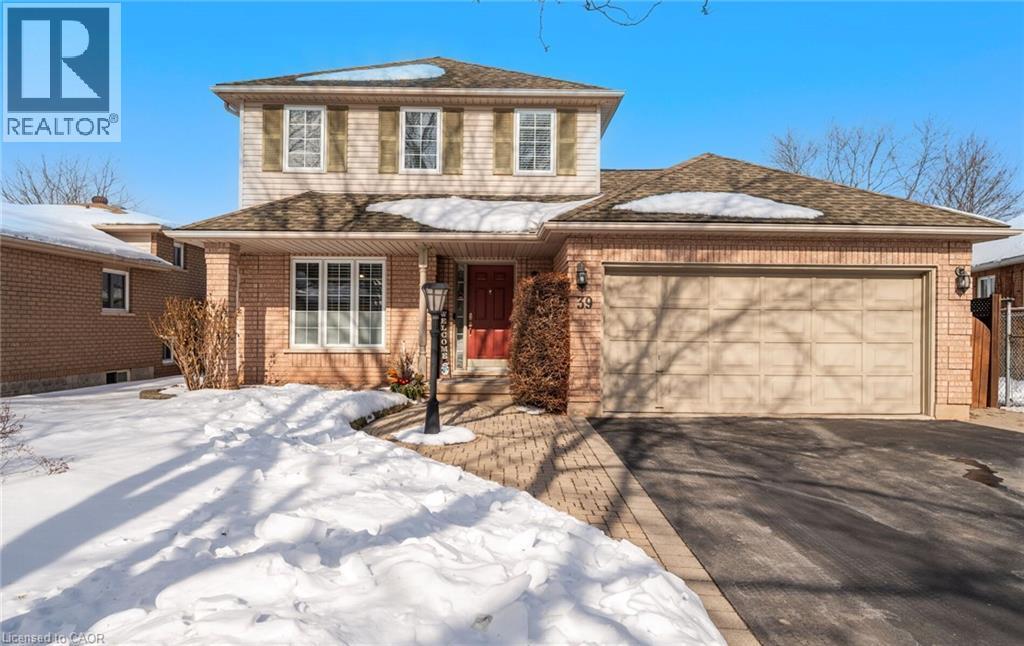 39 Colonial Crescent, Grimsby, ON - Outdoor